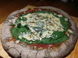 Pizza de trigo sarraceno sin gluten