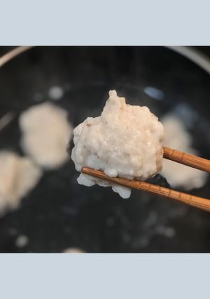 A picture of Juicy Chicken Breast Meatballs – Homemade Hot Pot Ingredient, Healthy High-Protein, Low-Fat Recipe.