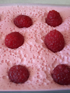 Una foto de Mousse de frambuesa