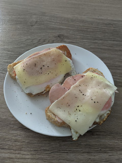 Una foto de Desayuno rápido: Tostada de huevo