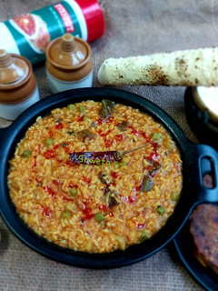 ભાજી દાલ ખીચડી જૈન (Bhaji Dal Khichdi Jain Recipe in Gujarati) રેસીપી મુખ્ય ફોટો
