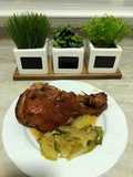 Codillos al Magno Ibérico y Patatas Primavera