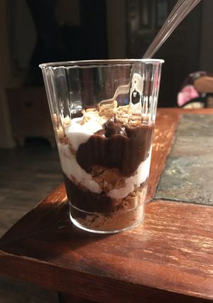 A picture of S’mores pudding cups.