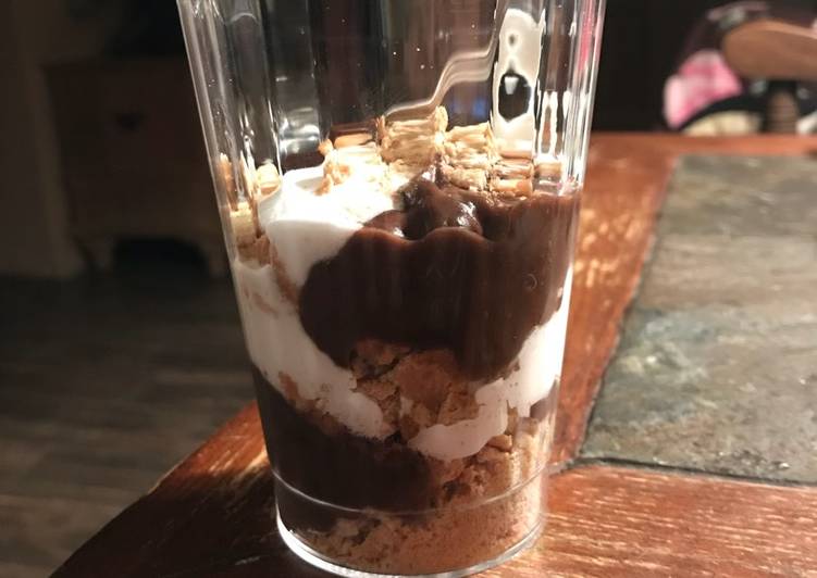 Easiest Way to Make Any-night-of-the-week S’mores pudding cups