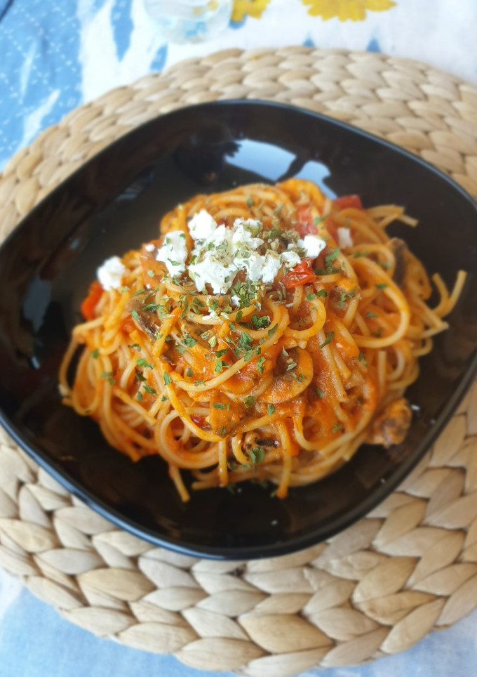 Una foto de Pasta con salsa ahumada