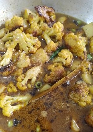 ফুলকপির ডালনা(fulkopir dalna recipe in Bengali) রেসিপির প্রধান ছবি