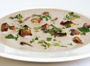 Gombakrémleves recept fotója