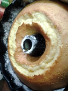A picture of seven up pound cake.