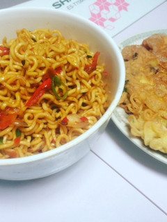Foto resep Mie goreng + dadar mie