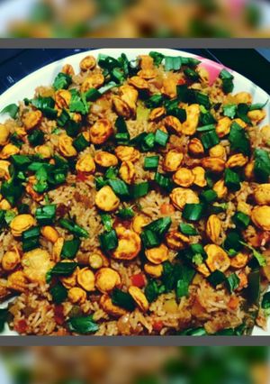 फ्राईड राईस वीद रोस्टेड पीनट (fried rice with roasted peanut recipe in Hindi) रेसिपी मुख्य फोटो