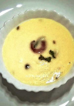 A picture of Gujarati Sweet and Sour Kadhi.