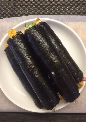 Hình của món Gimbab Nhà Làm.