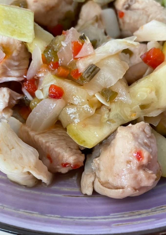 Курка з овочами по-тайськи в мультиварці