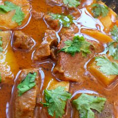 A picture of Mutton Aloo gosht.