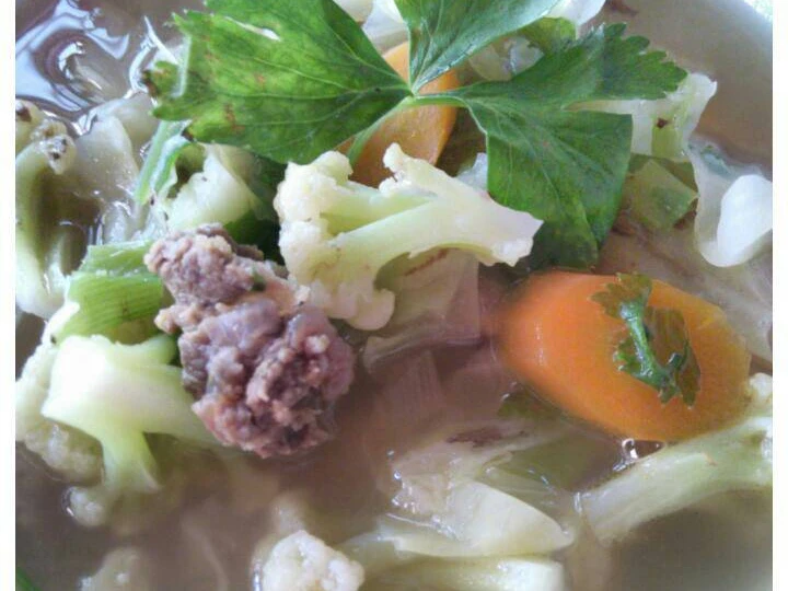Cara Gampang Menyiapkan Resep Sayur sop ndeso dg daging tetelan sapi yang Bisa Manjain Lidah