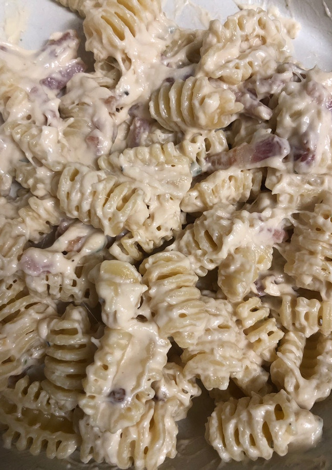 Una foto de Spaghetti a la carbonara
