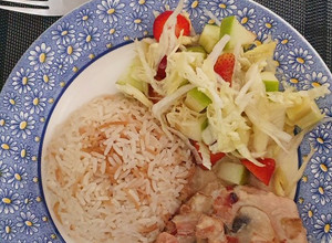 Una foto de Cañón de cerdo en salsa de tocineta y champiñones