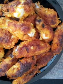 A picture of Crispy buffalo wings.