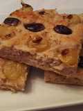 Focaccia dolce con uva e noci