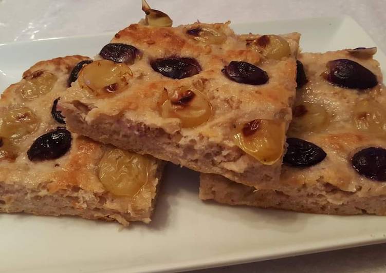 Recipe of Homemade Focaccia dolce con uva e noci