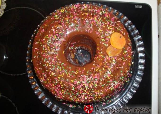 κύρια φωτογραφία συνταγής Σοκολατένιο cake με επικάλυψη σοκολάτας