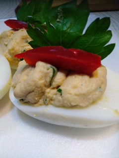 Una foto de Huevos rellenos