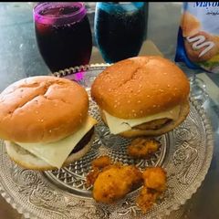 A picture of Chicken pattie burger.