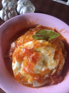 Foto resep Telur ceplok kuah tomat