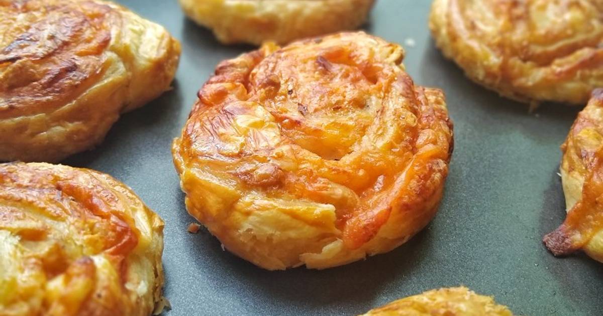 Cheesy Beany Puff Pinwheels Recipe by Natalie Marten (Windsor__Foodie ...