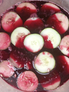 A picture of Fruity Hibiscus drink.