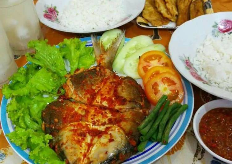 Ikan Bakar Bumbu Pedas Gurih