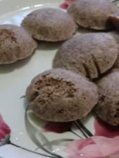கேழ்வரகு இட்லி (Kelvaraku idli recipe in tamil) செய்முறை முக்கிய புகைப்படம்