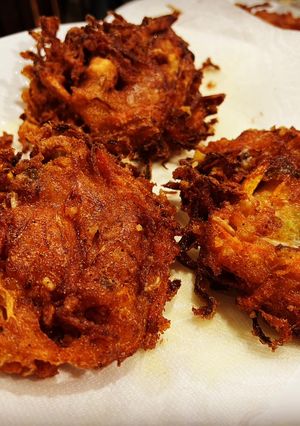 A picture of Crispy Veggie and Shrimp Okoy (Fritter).