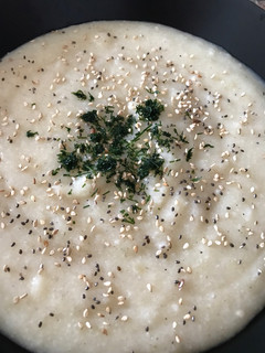 Una foto de Crema de coliflor y patata