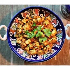 A picture of Chicken Haandi.