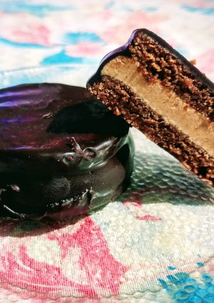 Una foto de Alfajores Keto, proteicos (c harina de almendras,mantequilla de maní y protein whey o leche en polvo