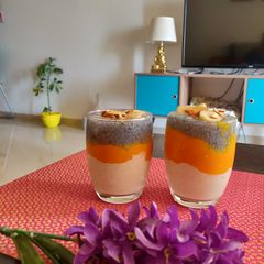 A picture of Oats mango smoothie.