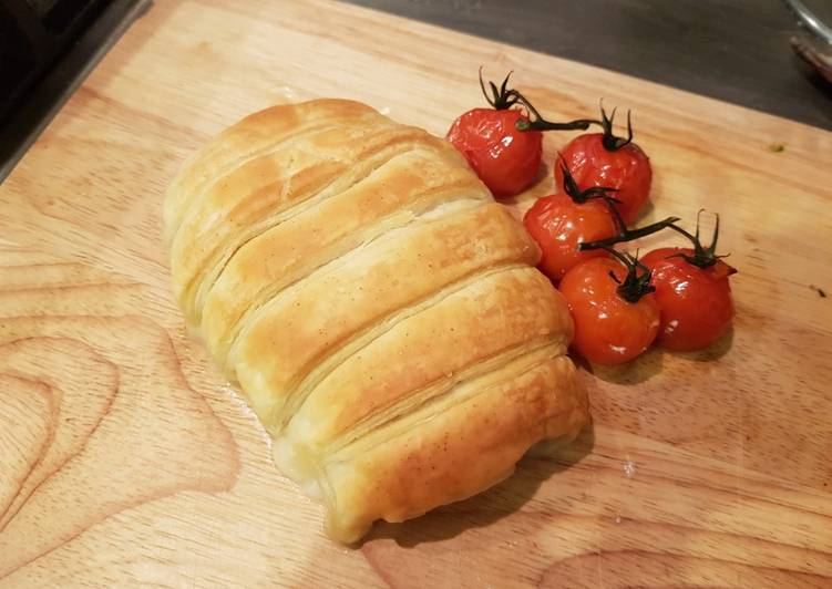 Simple Way to Make Speedy Flaky Pastry Pesto Chicken