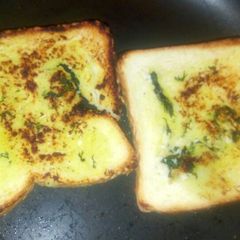 A picture of Garlic spiced bread.