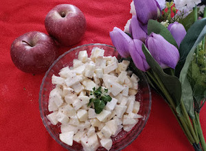 A picture of Caesar salad.