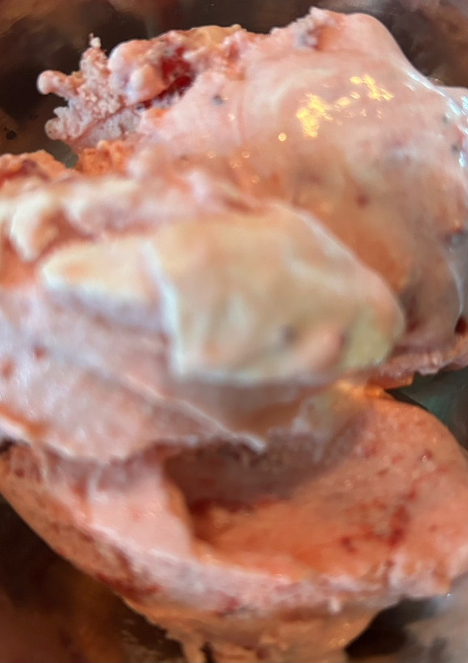 Una foto de Helado de frutillas sin azúcar
