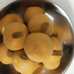 Besan ladoo A picture of Besan ladoo.