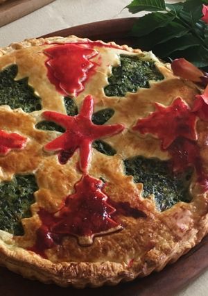 Una foto de Cocina para las Fiestas: Tarta de espinacas y queso navideña