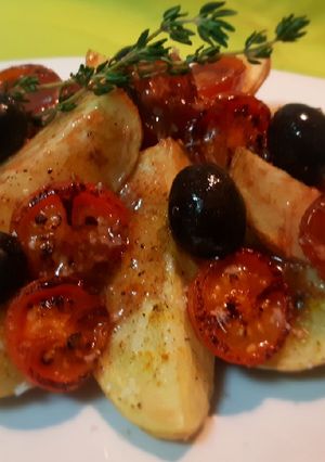 Foto principal de Ensalada templada provenzal con vinagreta de grosella