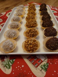 Almáspite golyó recept fotója