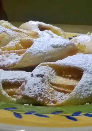 Una foto de Pañuelitos de manzana y crema pastelera