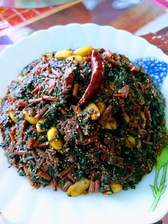 লাল শাক ভাজা(lal shak bhaja recipe in bengali) রেসিপির প্রধান ছবি