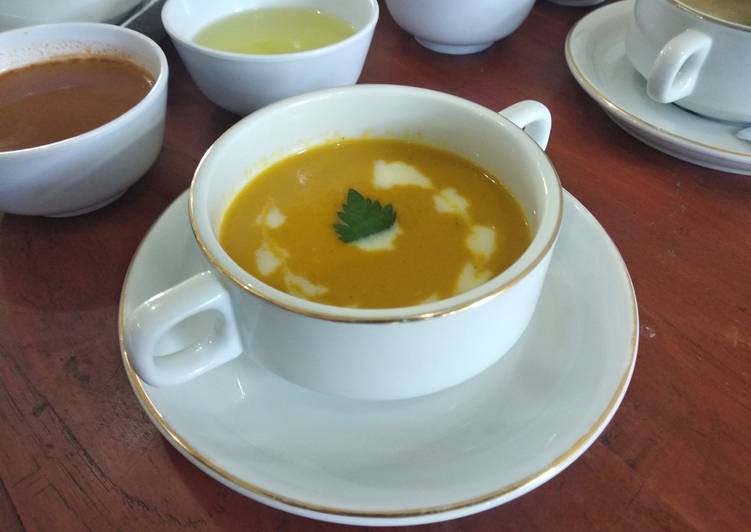 Langkah Mudah untuk Menyiapkan Pure Of Carrot Soup | Kontinental Soup, Lezat Sekali