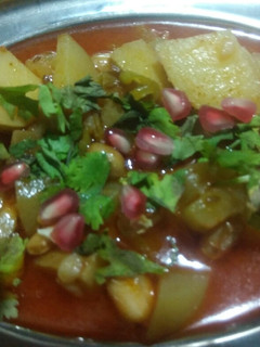 બટેટા અને શીંગ દાણા નું ફરાળી શાક(farali saak recipe in Gujarati) રેસીપી મુખ્ય ફોટો