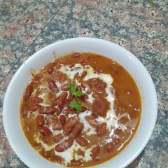 A picture of Rajma masala.